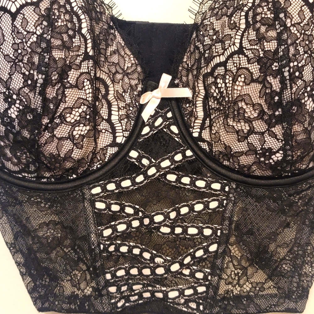 Victoria's Secret Corset Pink & Black Lace Bra Top Sexy Shapewear Size Medium DD - Picture 5 of 13